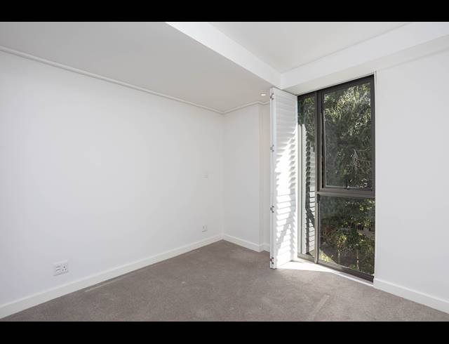 2 BEDROOM APARTMENT TO LET IN NEWLANDS